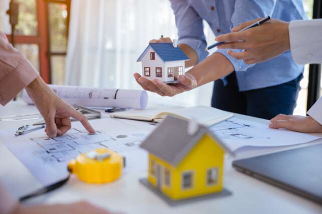 perunding hartanah atau pemaju hartanah